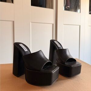 Steve Madden Trixie Black Leather Platforms